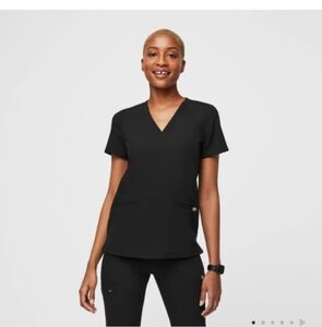 Figs, black, size small, scrub top